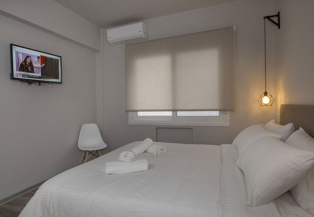 undefined Homelike Studios in the Heart of the City by GHH 7