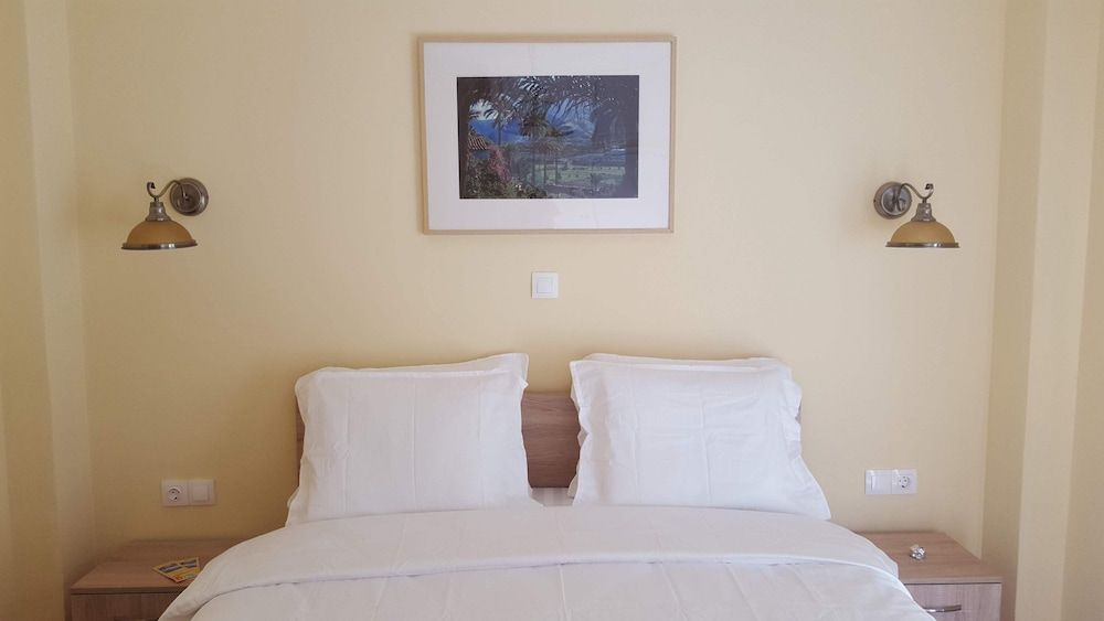 Zoe's Studio Apartment, 2 Bedrooms 7