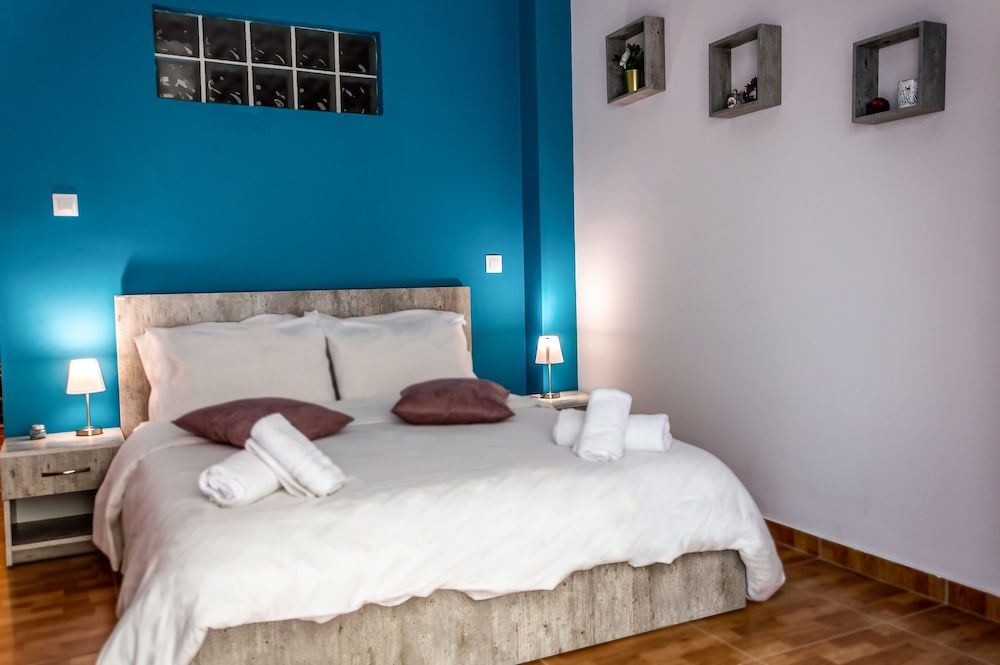 undefined Zoe's Studio 2