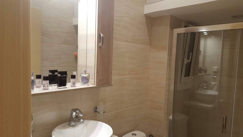 Zoe's Studio Apartment, 2 Bedrooms 17