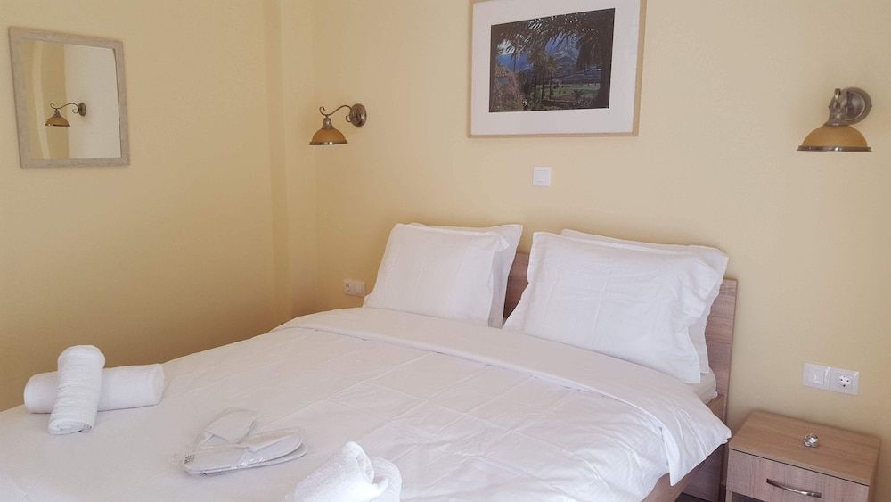 Zoe's Studio Apartment, 2 Bedrooms 9