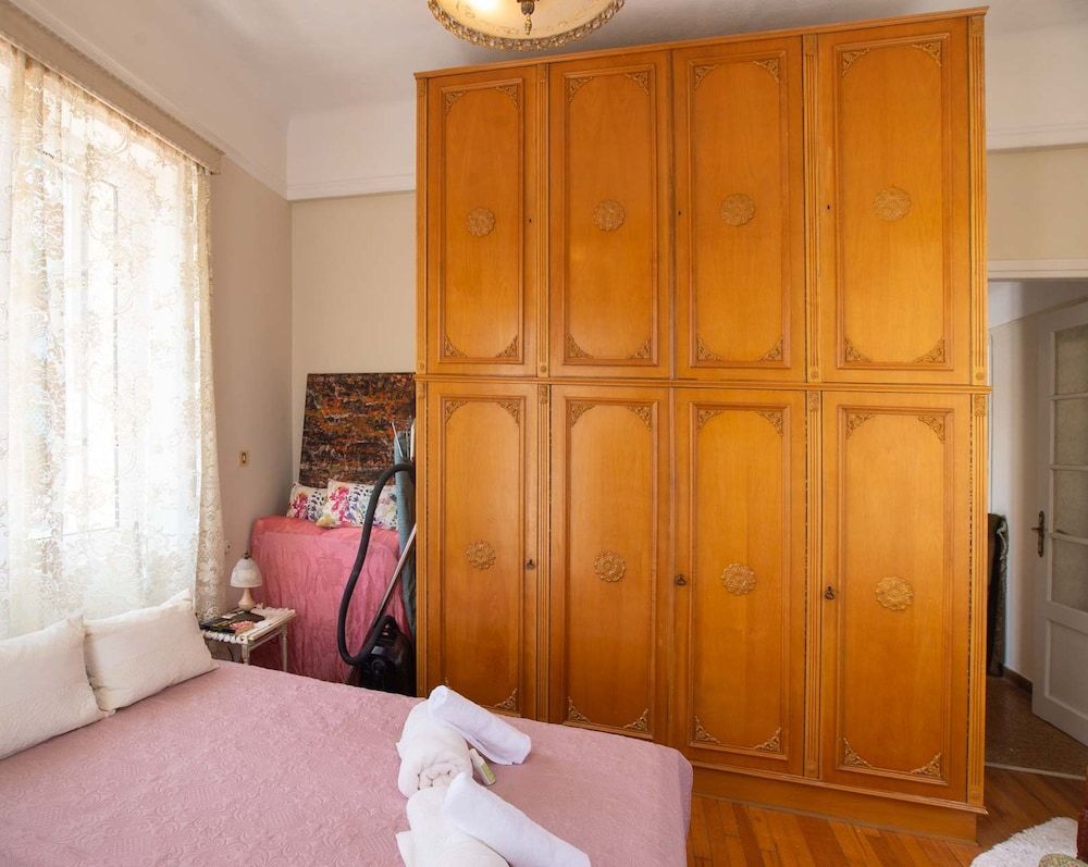 undefined Classic Central Athinian Apartment 7