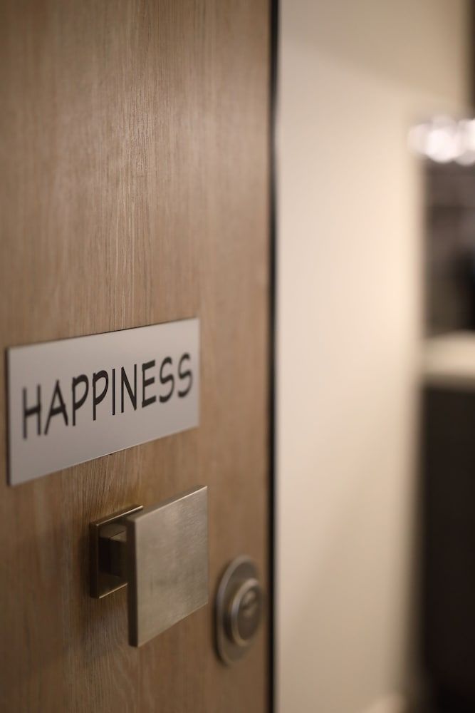 undefined Happiness Luxury Central Apartment 4