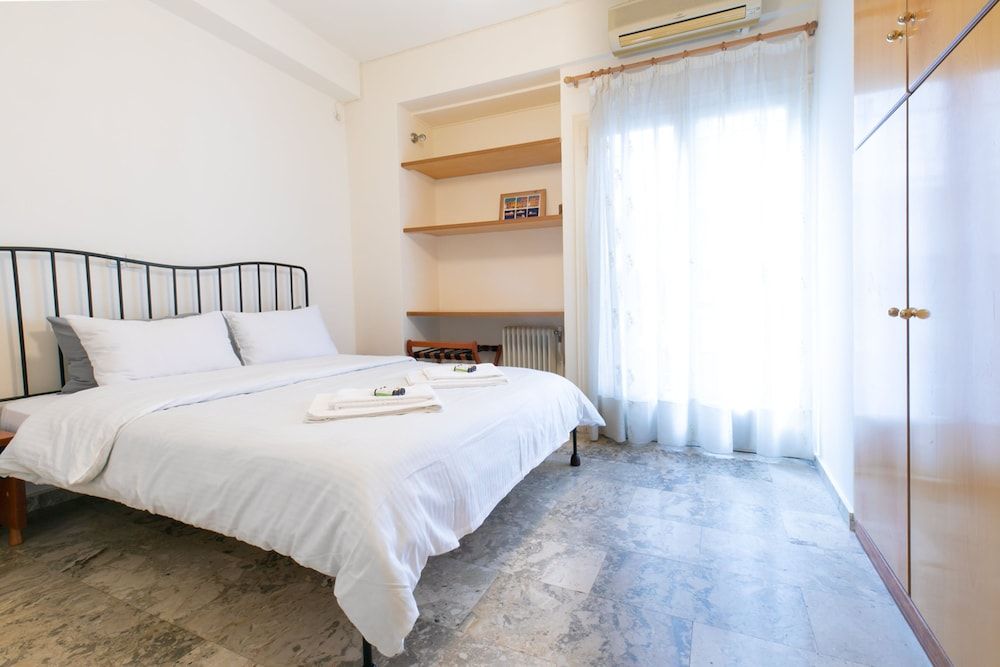 undefined Cozy Apartment in the Heart of Athens 6