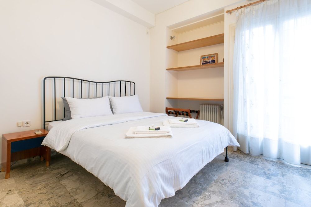 undefined Cozy Apartment in the Heart of Athens 5
