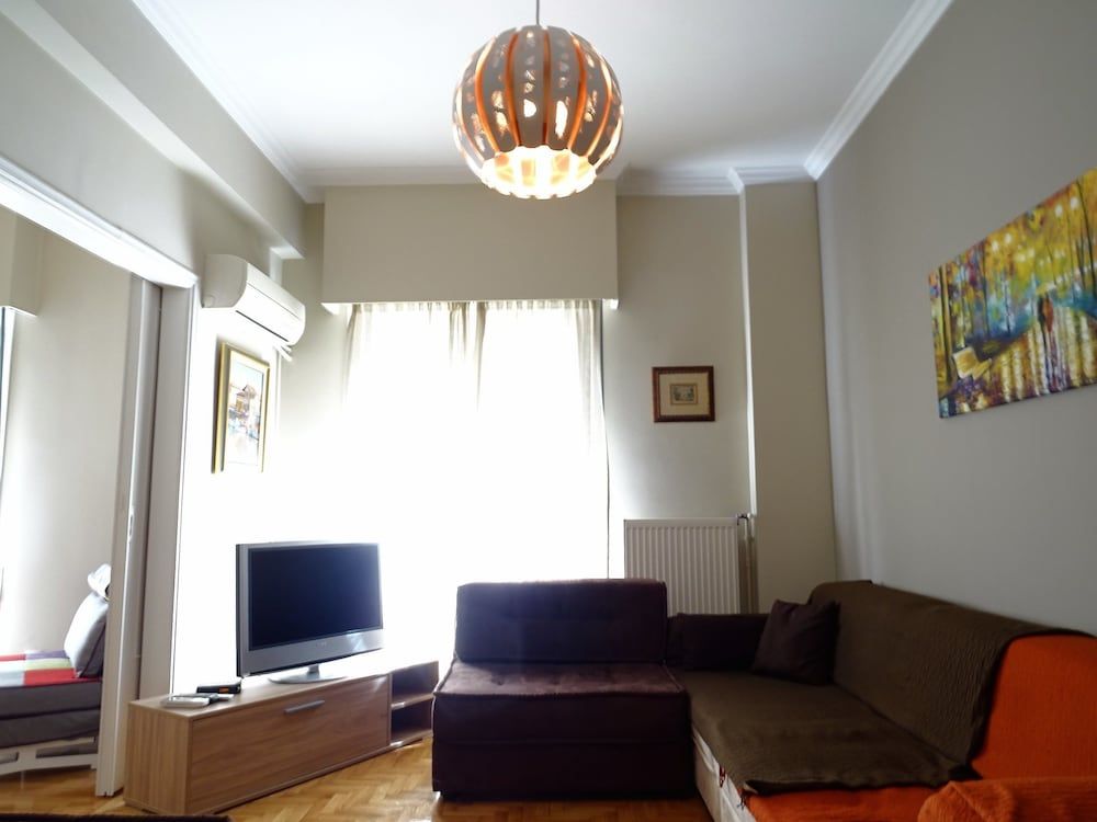 undefined Chic Central Apt In Evangelismos Metro 10