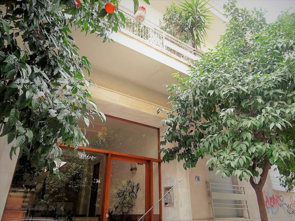 undefined Chic Central Apt In Evangelismos Metro 2