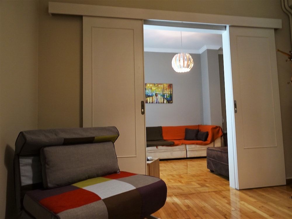 Chic Central Apt In Evangelismos Metro Apartment 10