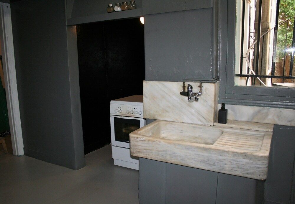 Neoclassical ART-House Bhive Apartment, 3 Bedrooms 25