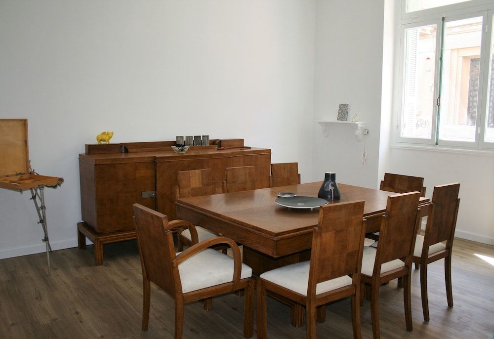 Neoclassical ART-House Bhive Apartment, 3 Bedrooms 21