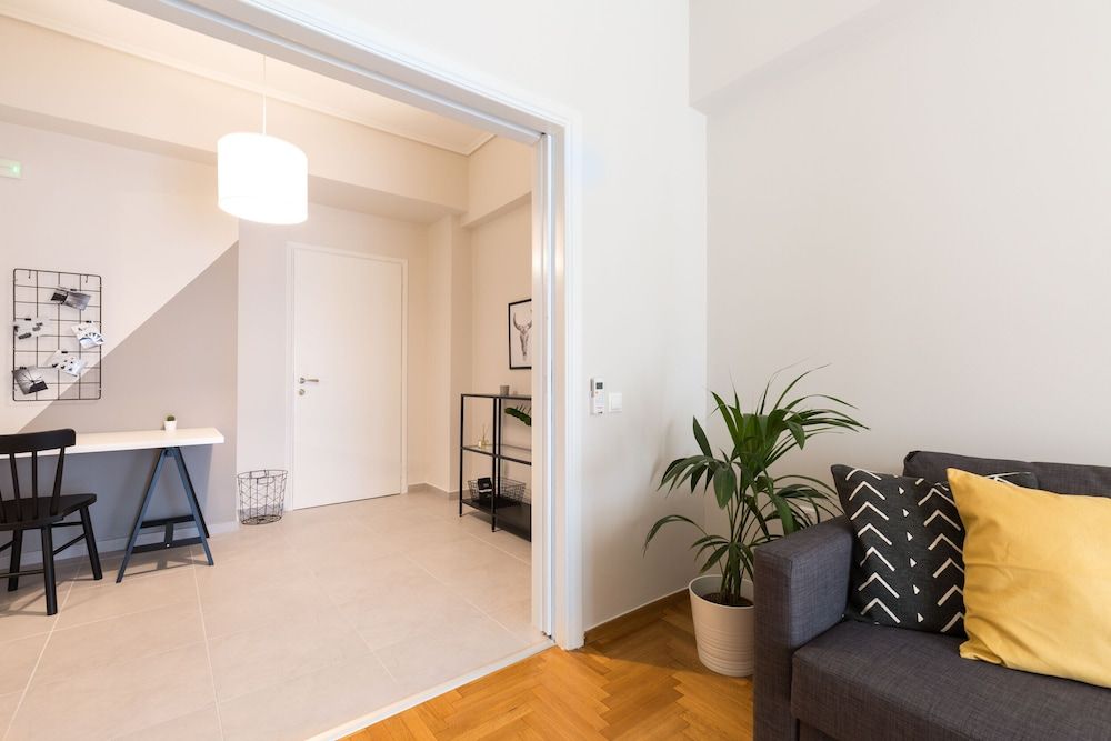 UPSTREET Modern Flat next to the USA Embassy Apartment 9