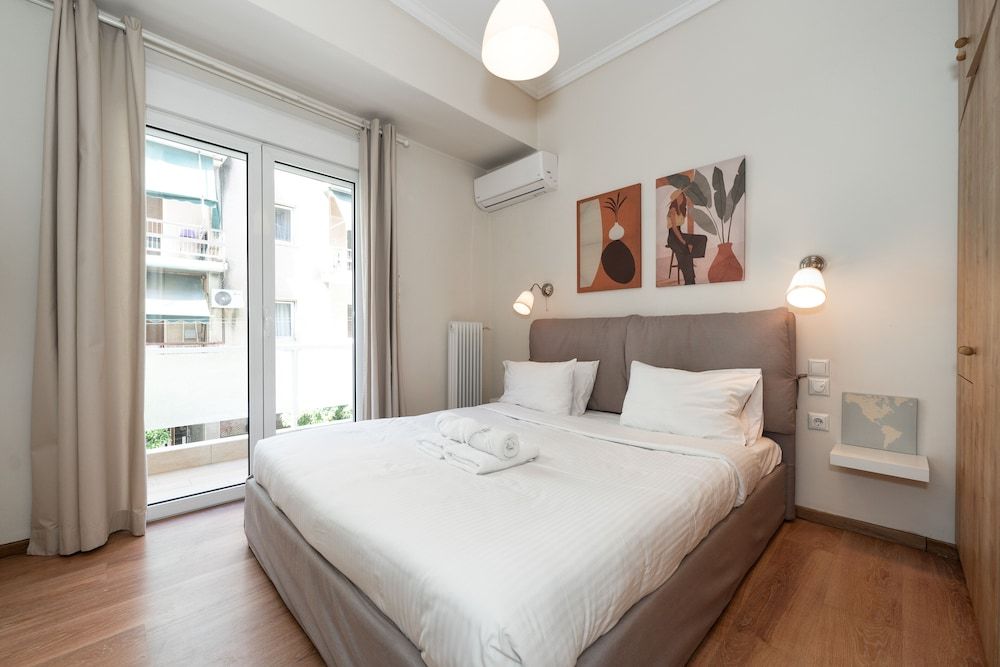 undefined Contemporary Apartment made of Wood and Stone 3