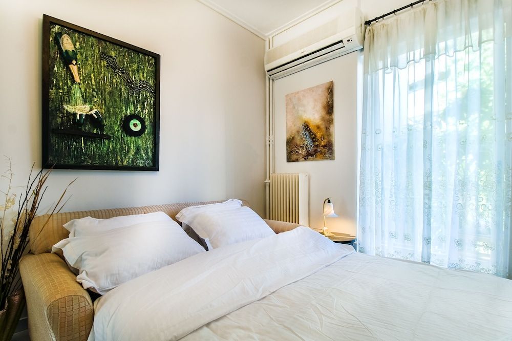 undefined Stylish Apt Next To Thiseio & Keramikos 4