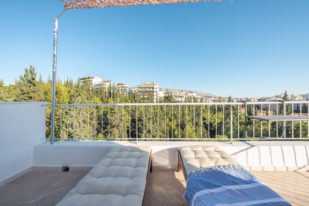 ALC Diamond in the Sky Studio 16