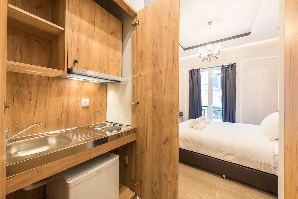 Syntagma Luxury Living One LL1Apartments Deluxe Apartment (B1) 9