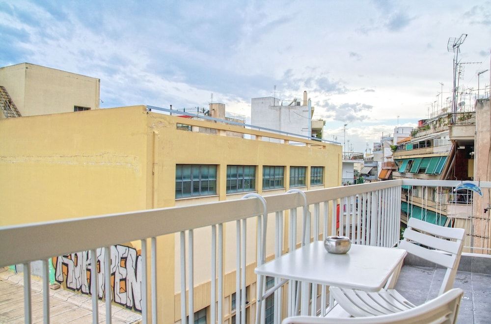 Spacious 3-Bedroom Apartment Near the Train Apartment, City View 23