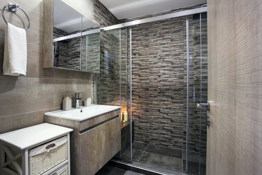 Spacious 3-Bedroom Apartment Near the Train Apartment, City View 29