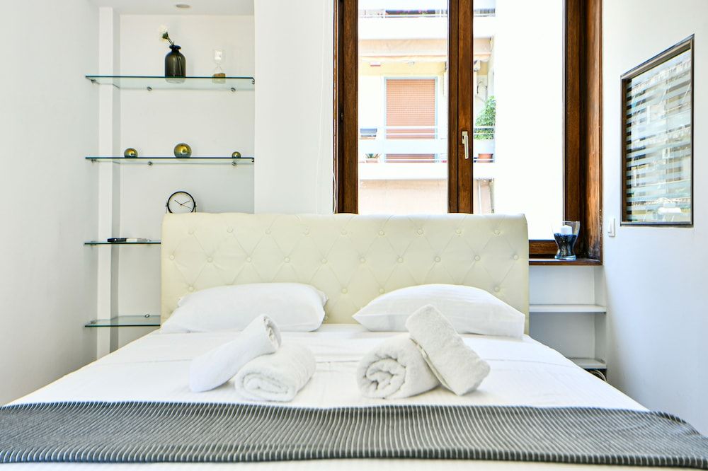 Flowers Of Athens - Boutique Aparthotel Deluxe Apartment (Lavatera)