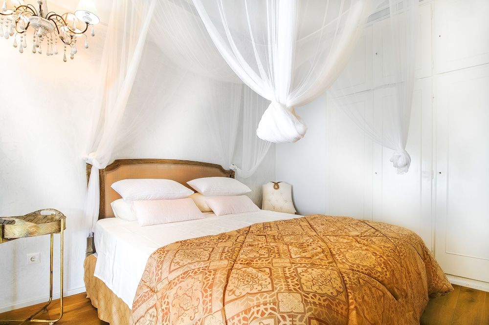 undefined Hidden Gem 2 Bedroom near City Center 5