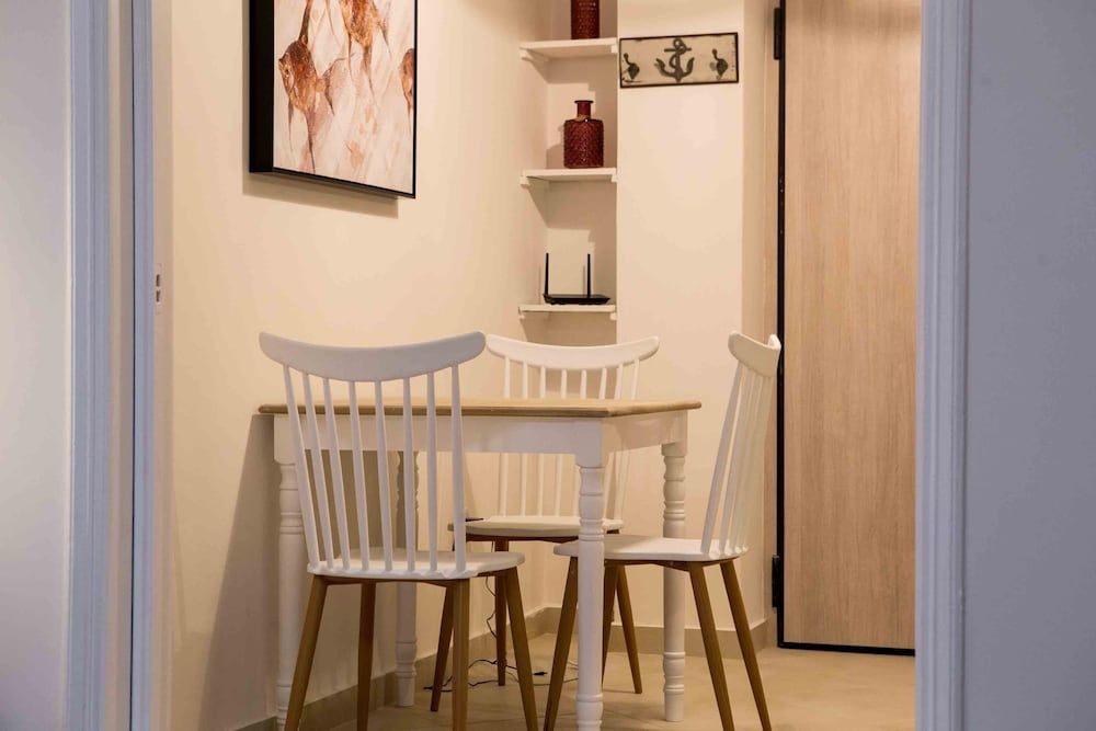 undefined Best House Kolxidos Ampelokipoi Metro 8