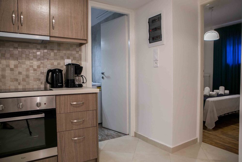 Best House Kolxidos Ampelokipoi Metro City Apartment, 1 Queen Bed with Sofa bed, Kitchen, City View 14