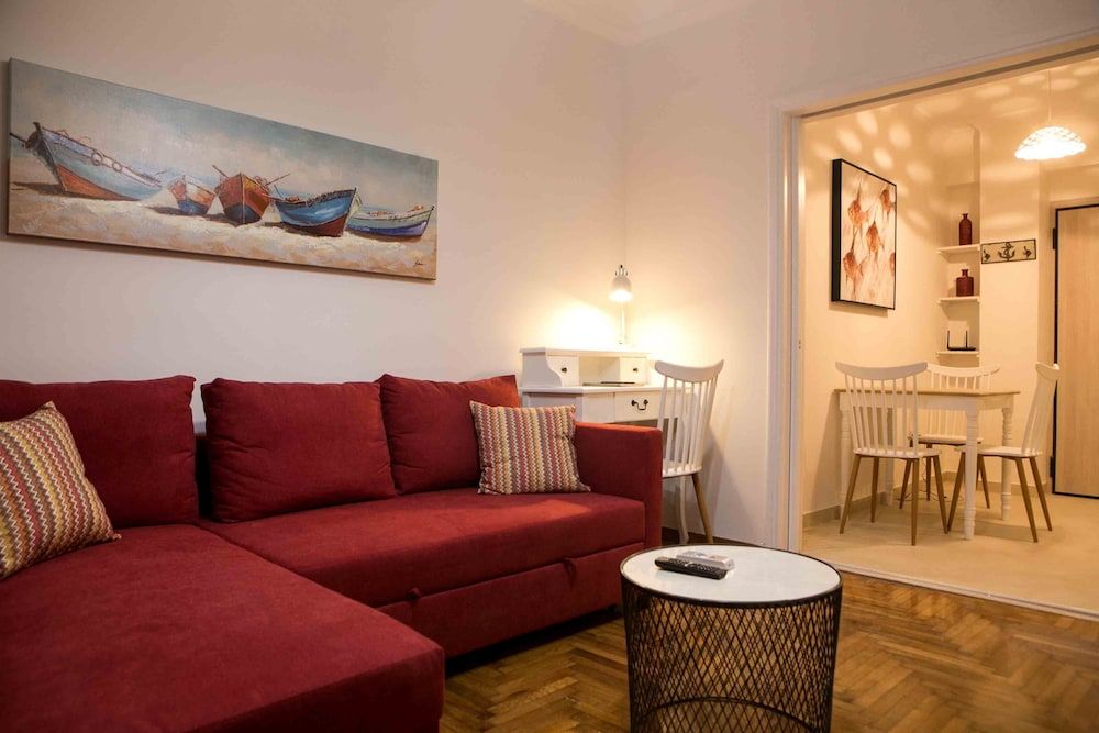 Best House Kolxidos Ampelokipoi Metro City Apartment, 1 Queen Bed with Sofa bed, Kitchen, City View 2