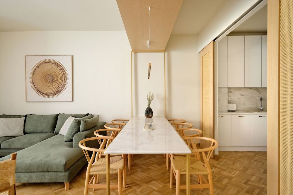 The Fancy Philosopher Apartment Deluxe Apartment, 3 Bedrooms, Terrace, Park View 18