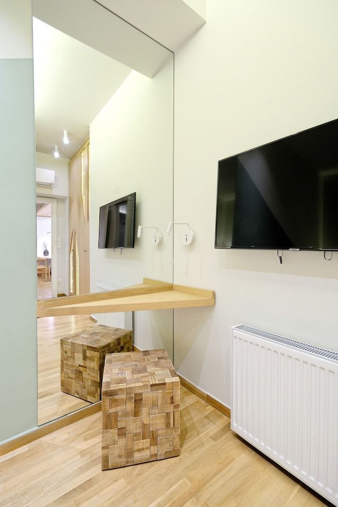 The Fancy Philosopher Apartment Deluxe Apartment, 3 Bedrooms, Terrace, Park View 13