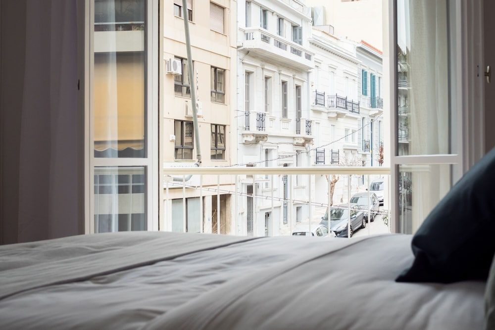 UPSTREET Acropolis Core Bright Modern Apt Apartment 9