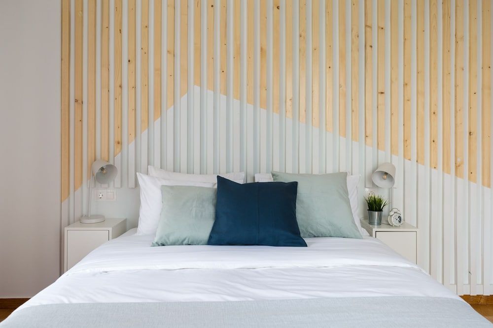 undefined UPSTREET Acropolis Core Bright Modern Apt 10