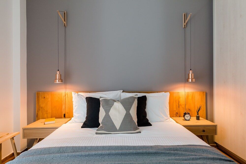 undefined UPSTREET Adorable 2 Bedroom Apartment near Kallimarmaro Stadium 9