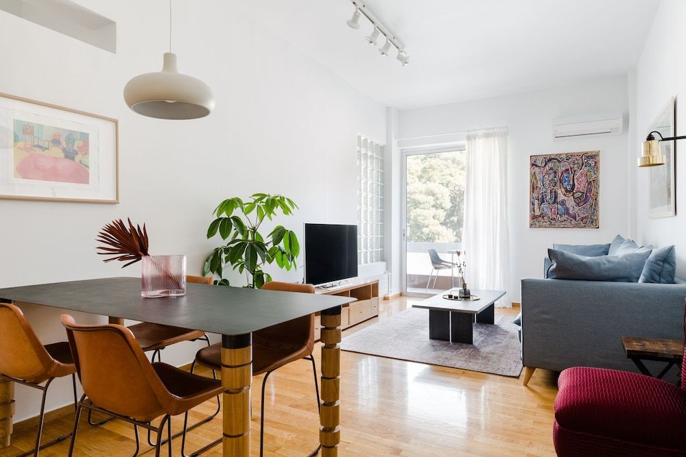 undefined UPSTREET Adorable 2 Bedroom Apartment near Kallimarmaro Stadium 3