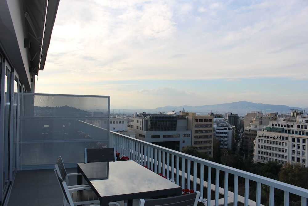 Central Athens Loft Deluxe Apartment, 2 Bedrooms 5