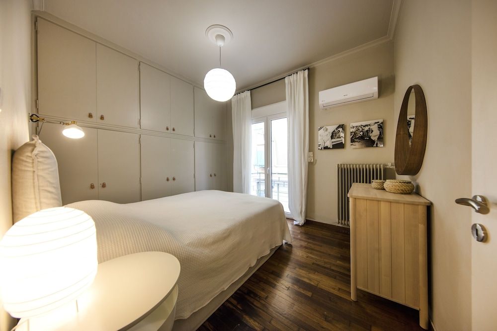 undefined Brand New Modern Apartment 4