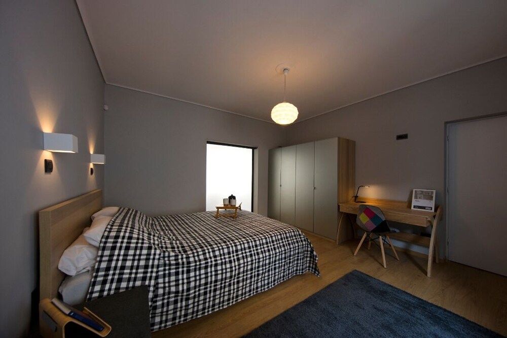 undefined Heyden Entire Super Modern Minimal Flat 2