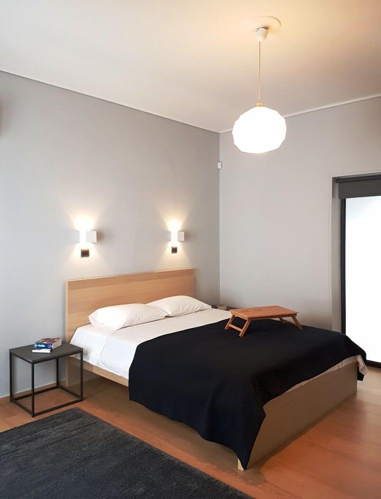 undefined Heyden Entire Super Modern Minimal Flat 9