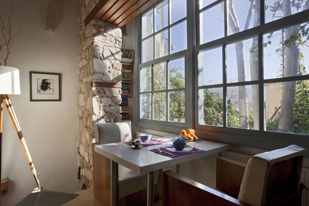 undefined Live in the Shadow of the Acropolis