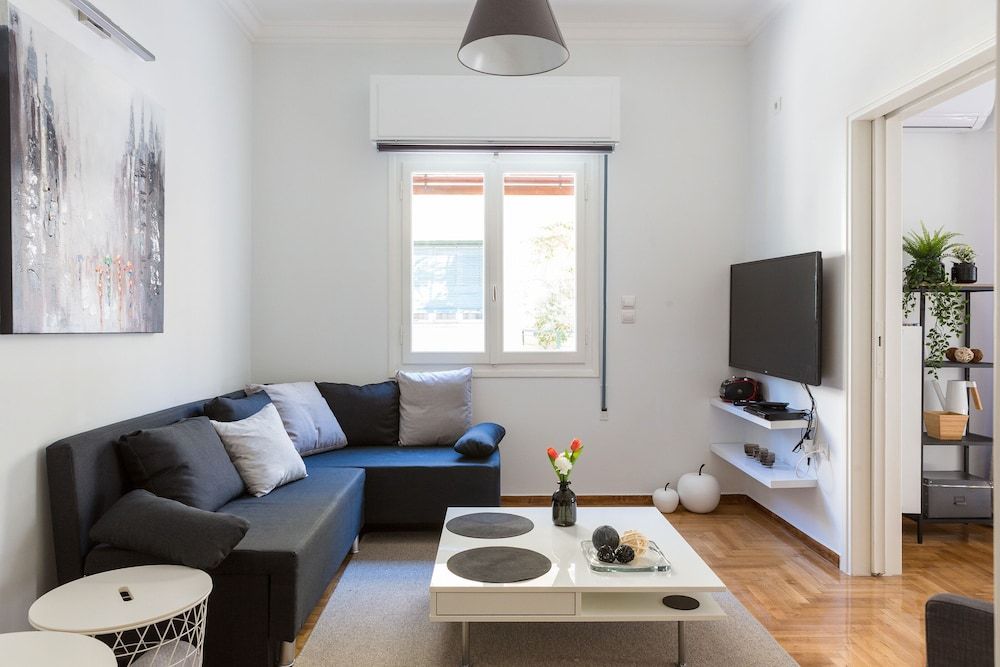 Newly Renovated Stylish Urban Flat Apartment 32