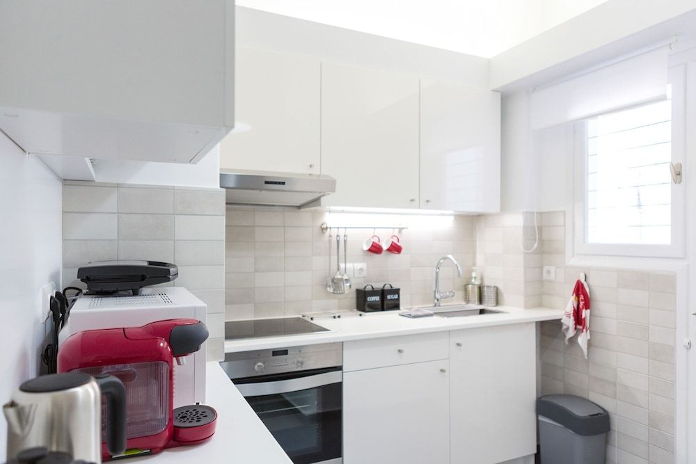 Newly Renovated Stylish Urban Flat Apartment 8