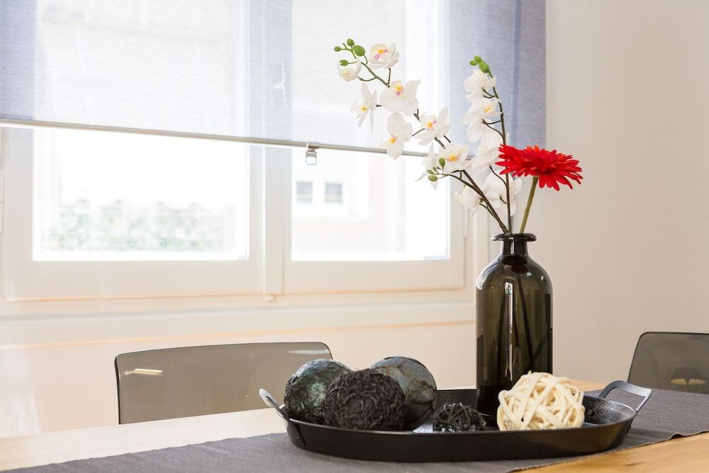 undefined Newly Renovated Stylish Urban Flat 6