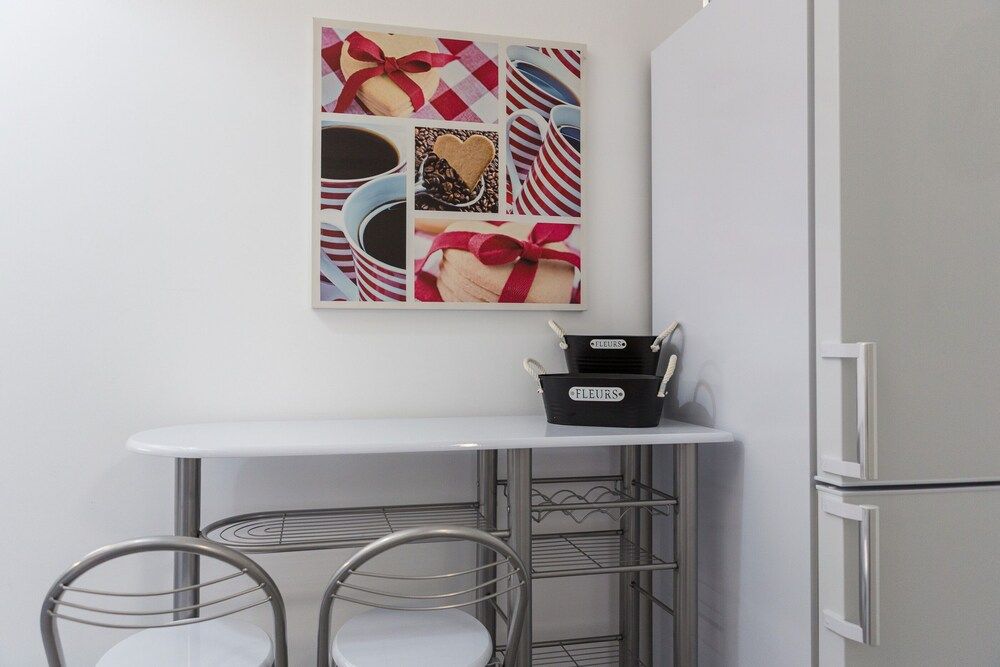 Newly Renovated Stylish Urban Flat Apartment 27