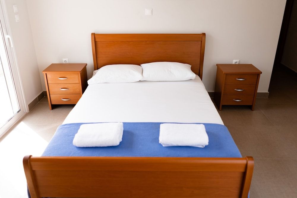 Thanasis Place Hostel Superior Apartment, 2 Bedrooms, Shared Bathroom 3