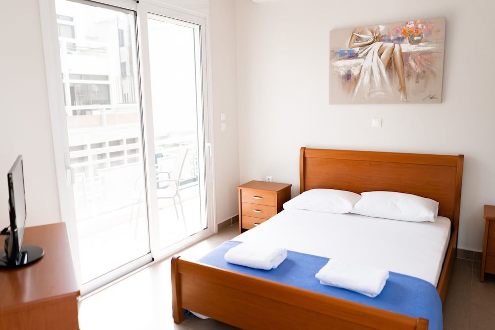 Thanasis Place Hostel Superior Apartment, 2 Bedrooms, Shared Bathroom