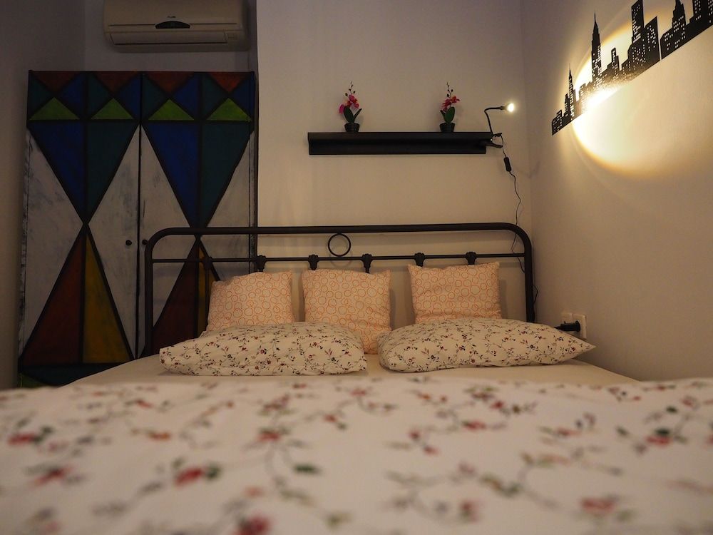 undefined Psirri Artistic Rooftop Apartment with Acropolis View 4