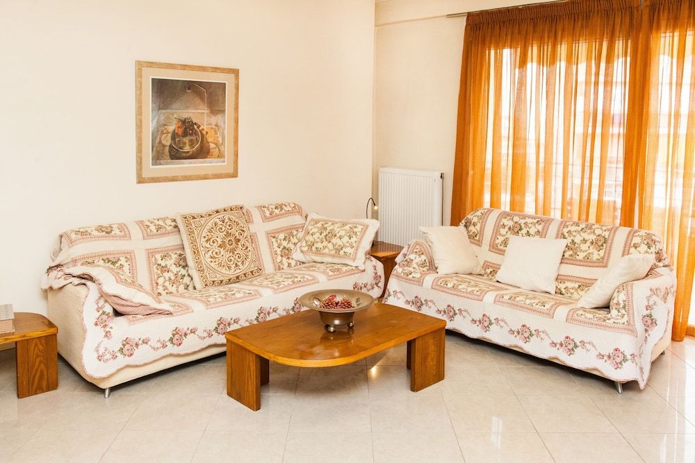 undefined Spacious Apartment in Neos Kosmos 8