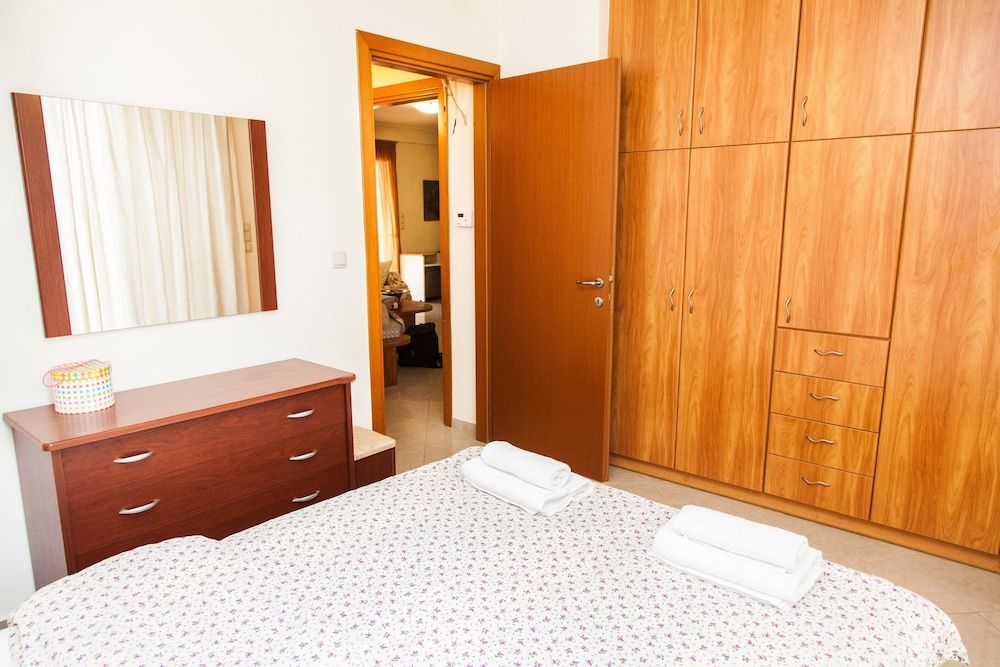 undefined Spacious Apartment in Neos Kosmos 4