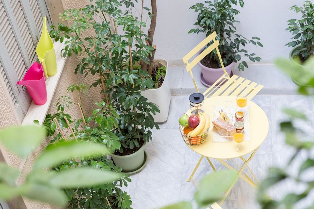 Grandma's Chic & Bright Athenian Home with a Patio Apartment, 1 Bedroom 22