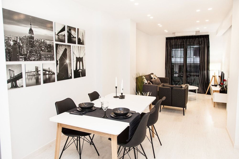 undefined Modern Glamorous Apt in Athens DT 8