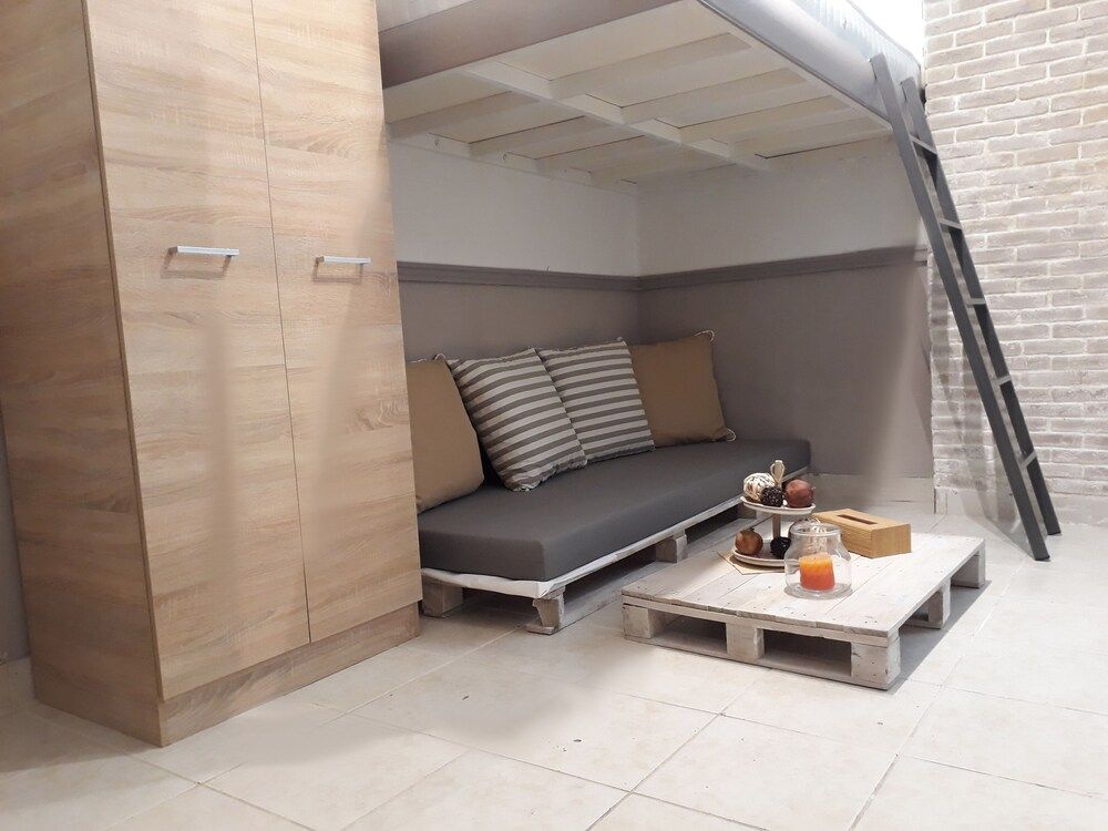 undefined Central Cozy Cute Downtown Studio 1BR 9