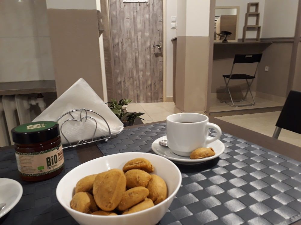 undefined Central Cozy Cute Downtown Studio 1BR 5